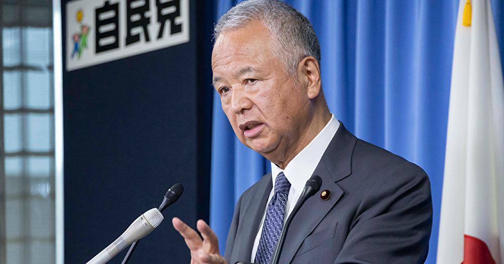 甘利明経済再生相が金銭授受疑惑を認め辞任