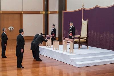 新天皇が即位